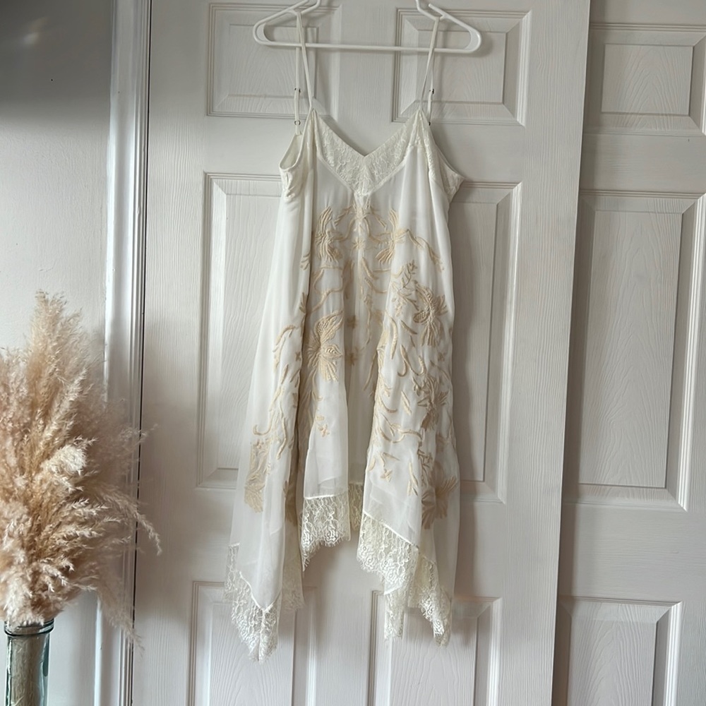 Anthropologie dainty dress / chemise